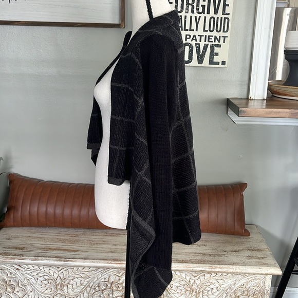 QUINN asymmetrical cardigan - Picture 3 of 5